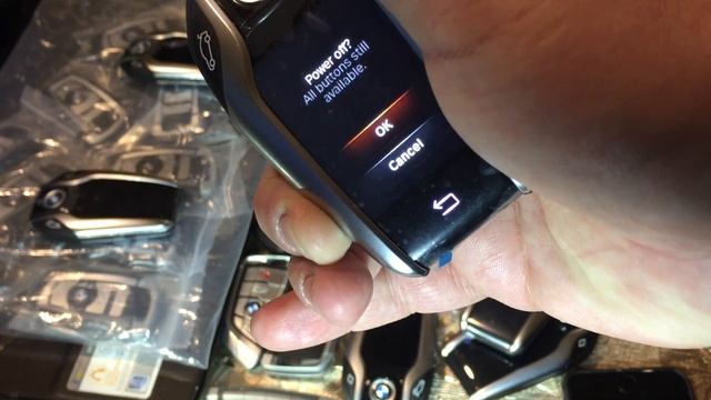 Ключ BMW с дисплеем G серии смотреть онлайн