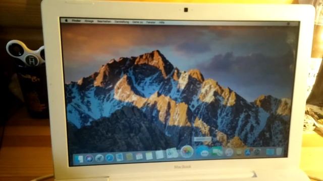 Mac OSX High Sierra on MacBook 5,2 (Early 2009) (unsupported Mac) - Speed test смотреть онлайн