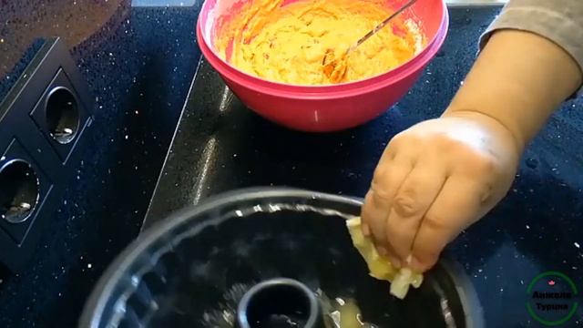 кекс морковный,турецкий рецепт , без миксера ,марковка из выжетого сока (остатков)вкусная выпе