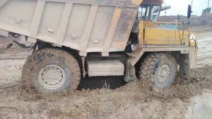 Белаз 7540 сбился с пути