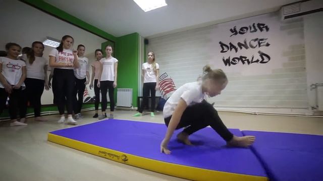 Современная хореография (препод. Екатерина Фадеева)