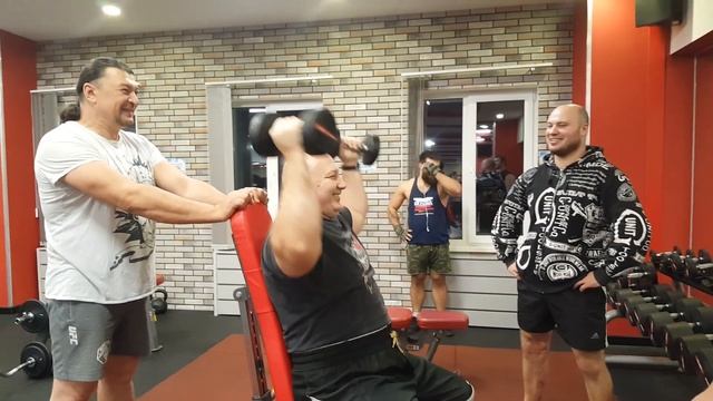 Олег Строев / Спортивно-развлекательный комплекс «Айсберг» смотреть онлайн