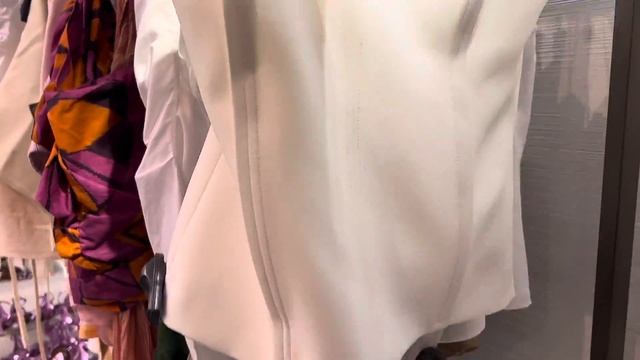 ШОПИНГ ВЛОГ ZARA НАХОДКИ НА РАСПРОДАЖЕ #zara#шопингвлогzara#шопингвлог #чтоноситьлетом#летниеобразы