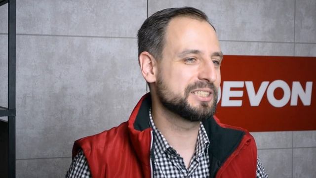 Обзор на Углошлифовальную Машину DEVON 2811-1S смотреть онлайн