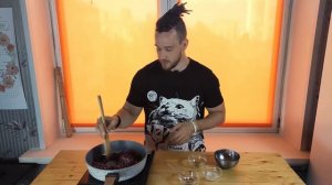 Куриный паштет с брусникой.