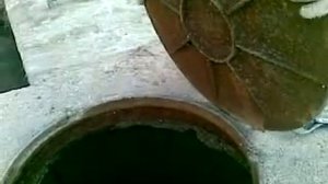 Как правильно закрыть чугунный люк?