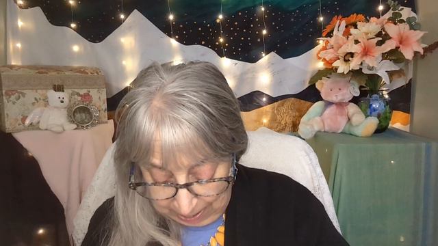 SOMETIMES YOU NEED A CHANGE! #over60 #wigs #chitchat #favorites #tutorial #einstein #beautytips смотреть онлайн