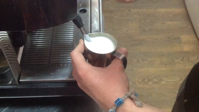 Молочник (питчер)