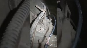 Меняем датчик включение задней скорости на Mitsubishi Pajero Sport