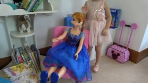 Подарок на День Рождения Кати который опоздал на 1 месяц Куклы FROZEN Эльза и Ан