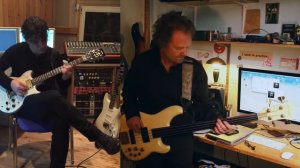 Г.Каспарян, А.Титов (Кино) - Уходи