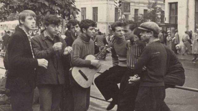 В ГОРОДЕ РОСТОВЕ ЖУЛИКИ ГУЛЯЛИ. смотреть онлайн