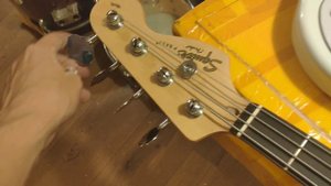 Сравнение двух китайских реплик по сборке и звуку. Реплики Squier pj и Fender Precision Bass
