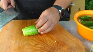 Салат: Битый огурец по-китайски(拍黄瓜)