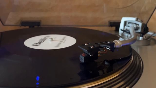Bellini „Samba de Janeiro“ Vinyl Technics SL 1200 G смотреть онлайн