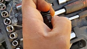 Опель Вектра а 1.6.Разобрался как должна быть правильно установлена форсунка моновпрыска.