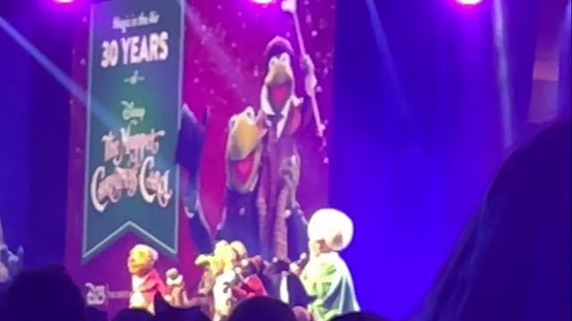 A Clip of the Muppets Singing It Feels Like Christmas from Muppet Christmas Carol at D23 Expo 2022 смотреть онлайн