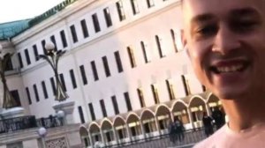 песня не лечи нам раны у мамы хулиганы дарим ей тюльпаны дурманы меломаны мы черными птицами высоко