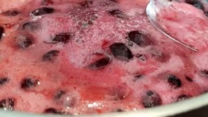 Очень вкусное варенье из кизила