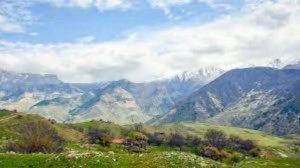 "И туда — гора, и сюда — гора" (песня)