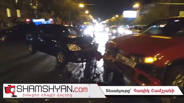 Հետիոտնի պատճառով Կոմիտասում բախվել են BMW X 5-ն ու Kia-ն смотреть онлайн