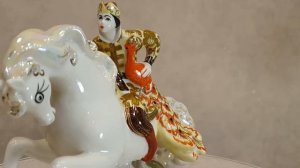 Статуэтки СССР. Иван царевич с жар=птицей ЛЗФИ. Фарфор СССР