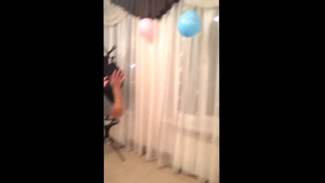 Как оригинально украсить штору шарами! :) смотреть онлайн