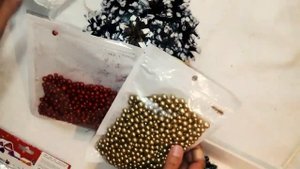 Поделки из шишек на Новый год. DIY. Шар из шишек.Поделки на новогоднюю тему.