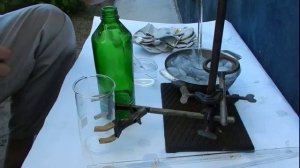 Золото с посудысоляная кислота и нитрит натрия