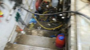 Fiat Ducato удаление обломанной форсунки и болтов крепление форсунок