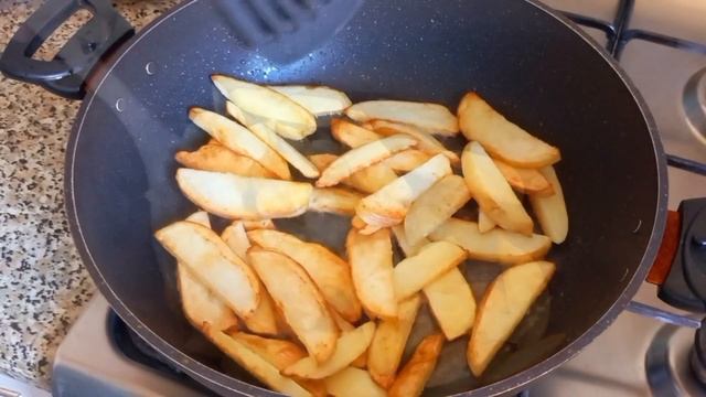 Картошка с мясом на сковороде Кер у сус / Армянская кухня Կեր ու սուս смотреть онлайн