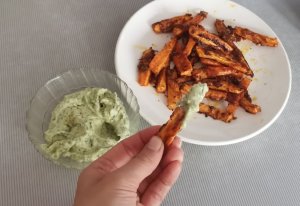 ПОЛЕЗНАЯ ЗАКУСКА! Морковные палочки с сырным соусом. Овощная закуска. Полезный перекус. Нежный соус.