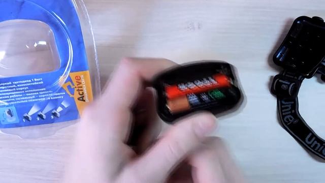 Налобный фонарик Uniel смотреть онлайн