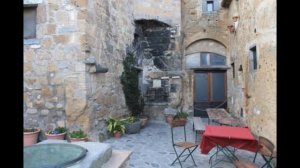 Чевита, деревня на скале. Баньореджо, Витербо, Италия.