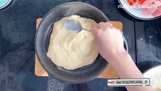 Пицца на сковороде за 5 минут. Без раскатки тесто. Pizza. Пицца на кефире.