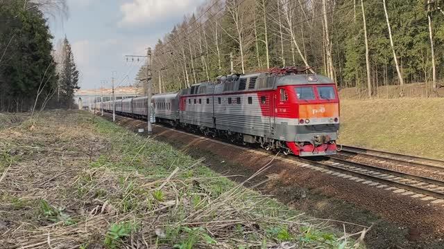 Софрино пушкино 48. Новый электровоз. То электровоза. Чс11 электровоз. Чс7-108 Софрино Хотьково.