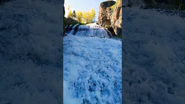 Что посмотреть в Армении? - водопад Джермук. What to see in Armenia - Jermuk waterfall?