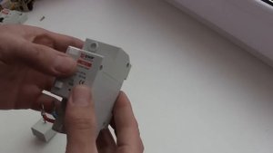 Разборка дифавтомата. Устройство и принцип работы.