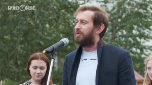 Константин Хабенский прочитал стихи в казанском дворе