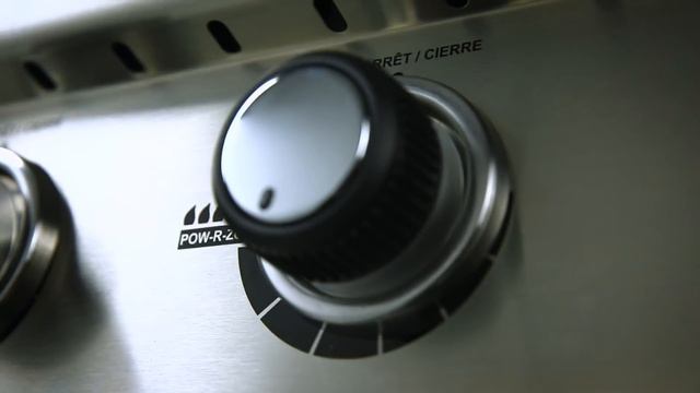Broil King Grill Tips: How To Clean & Season Cast Iron Grids