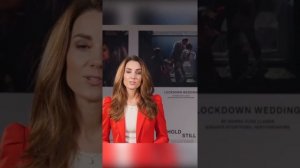 Кейт Миддлтон предстала перед фанатами в красном жакете