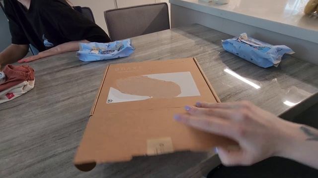 День Рождения с семьёй. В гостях у Кати. Выясняем как сделать сына. смотреть онлайн