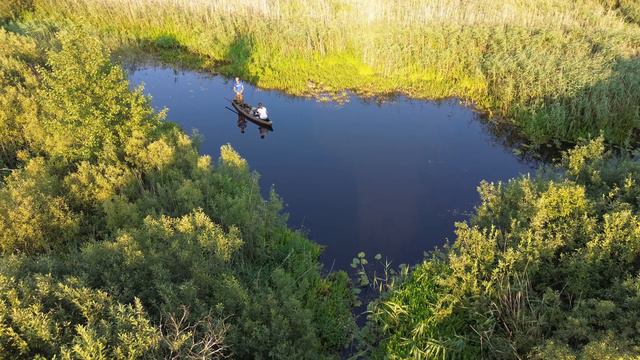 Романтична спінінгова риболовля на річці Стохід: Зловлюючи рибу та моменти разом з дружиною