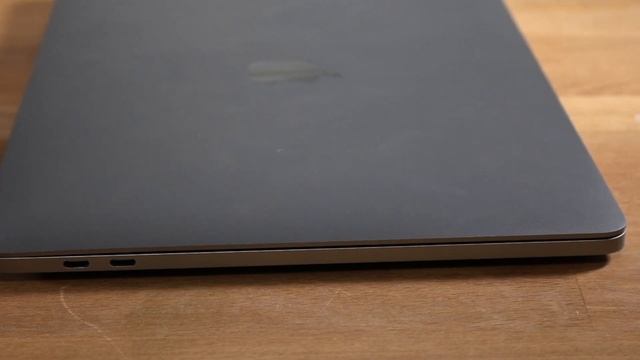 2017 Retina Macbook Pro In 2021! (Still Worth Buying?) (Review) смотреть онлайн