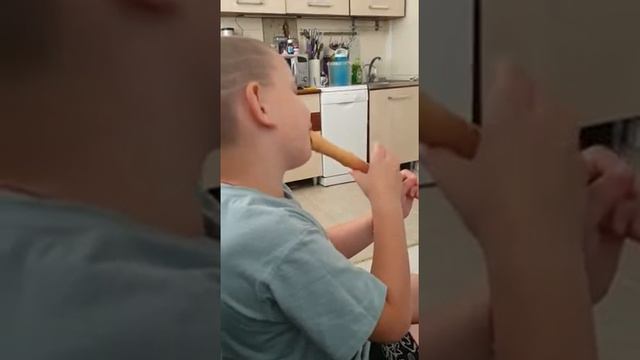 Ник играет на дудке смотреть онлайн