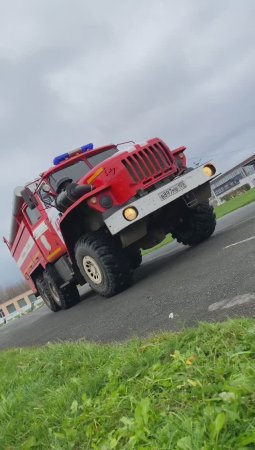 Водитель пожарного автомобиля - профессия сложная и ответственная