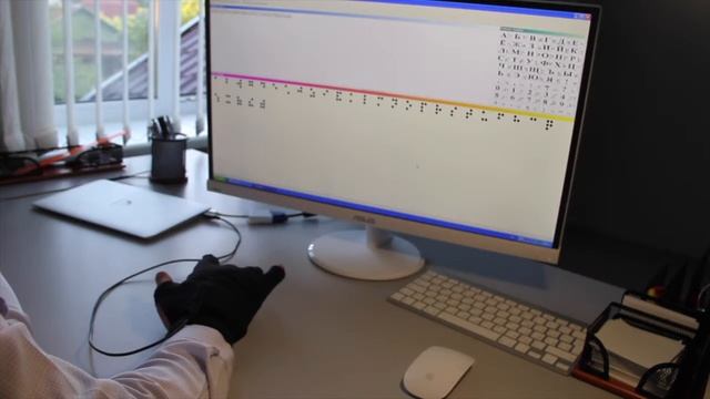 Тактильная перчатка смотреть онлайн