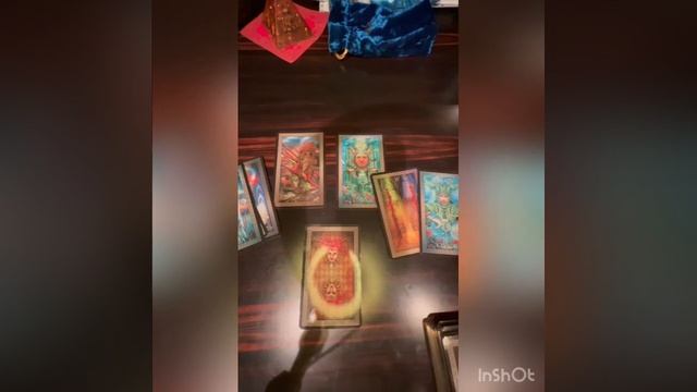 Таро-расклад «Что мне мешает встретить настоящую любовь?» смотреть онлайн