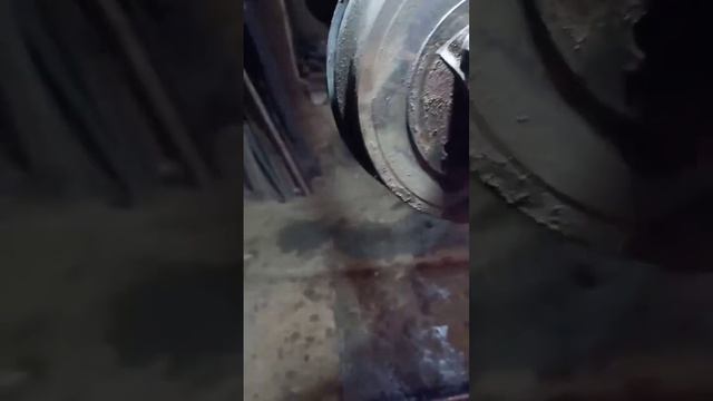 Как снять задний барабан Renault Logan, и замена колодок. смотреть онлайн