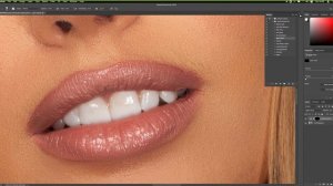 RETOUCHING ACTIONS FOR PHOTOSHOP TUTORIAL. WHITE TEETH.